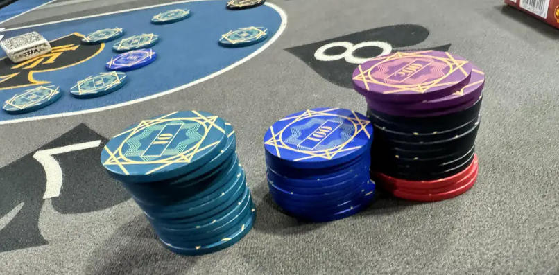 1768064941992694.jpg 德州撲克 Bluff 技巧解析:如何有效掌握心理戰術贏得底池