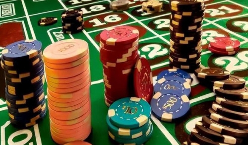 賭博網紅賺大錢！揭秘TikTok與YouTube賭場直播的背後秘密