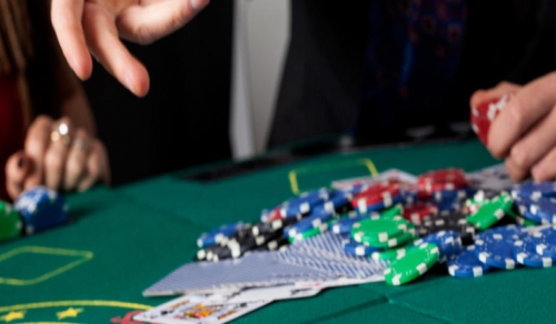 賭場揭秘:如何利用心態優勢玩轉二十一點