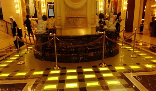 澳門帝皇酒店賣金磚籌資174磅黃金走廊成絕響賭場關閉後轉型